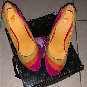 Suede high heel shoe